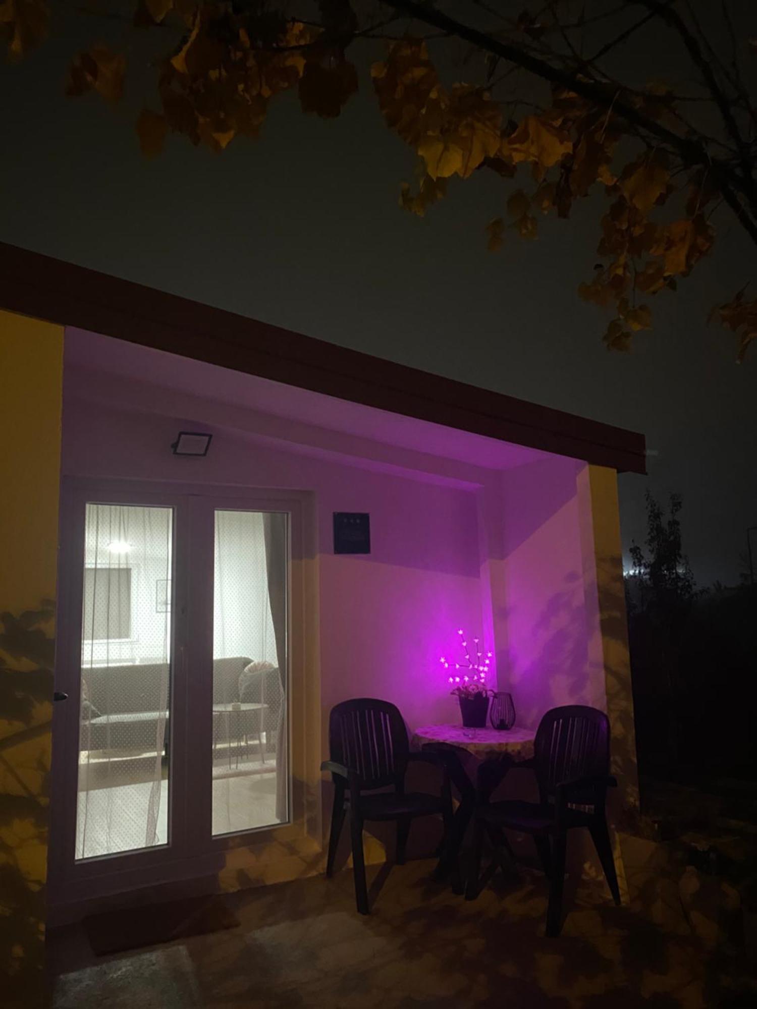 Studio Apartment Adrijana Zagreb Bagian luar foto